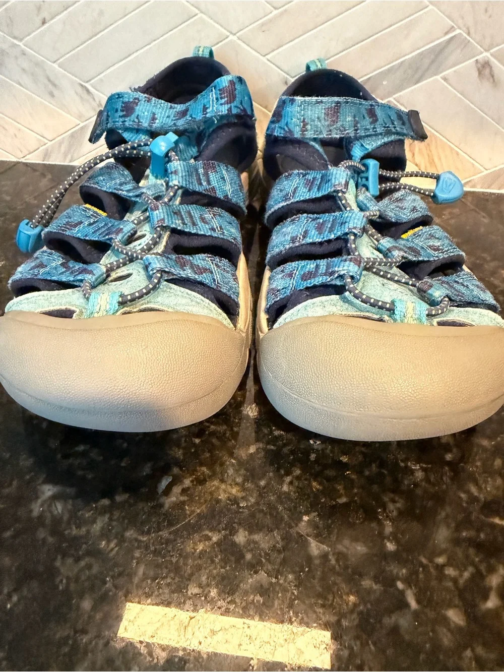 KEEN Newport H2 Kids Size 6 Water / Hiking Sandals